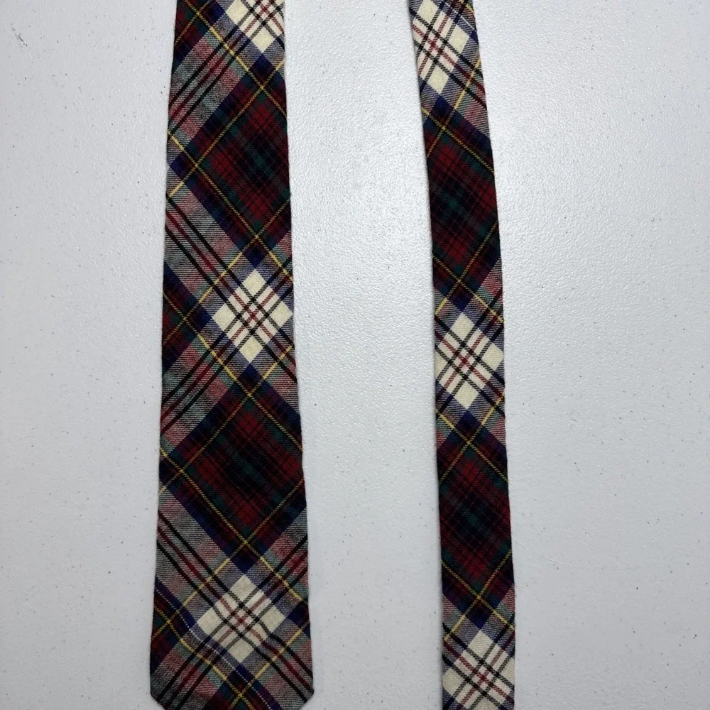 Vivella by Grant Mens Wool Cotton Blend Necktie Green Red Tartan Plaid